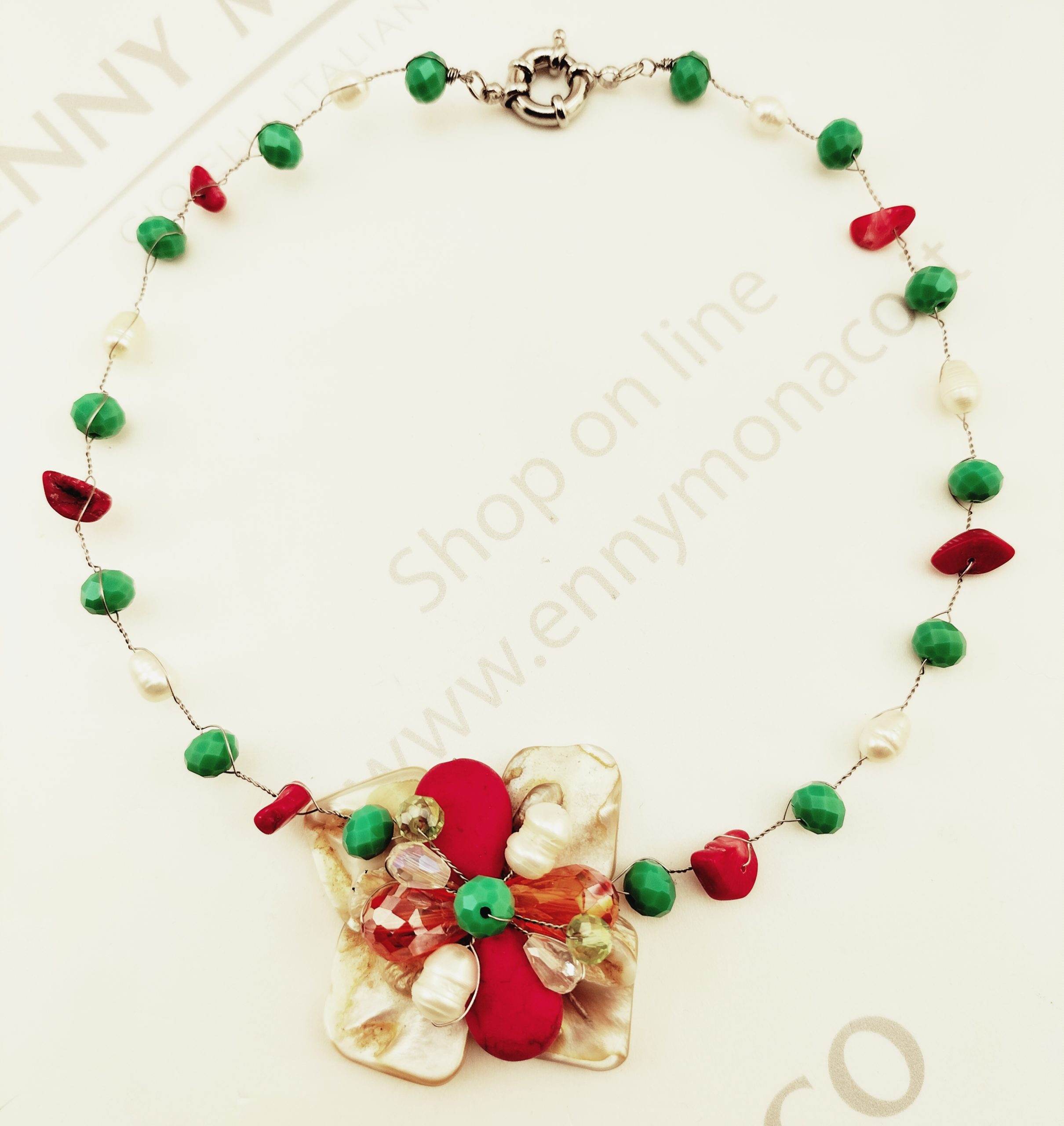 collana fiore calcedonio rosso madreperla.