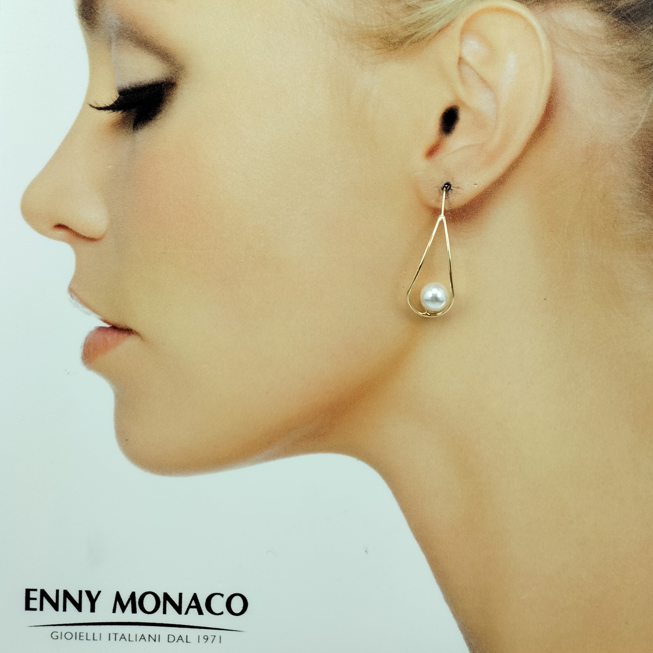 orecchini filo ottone dorato sunpearl 8mm