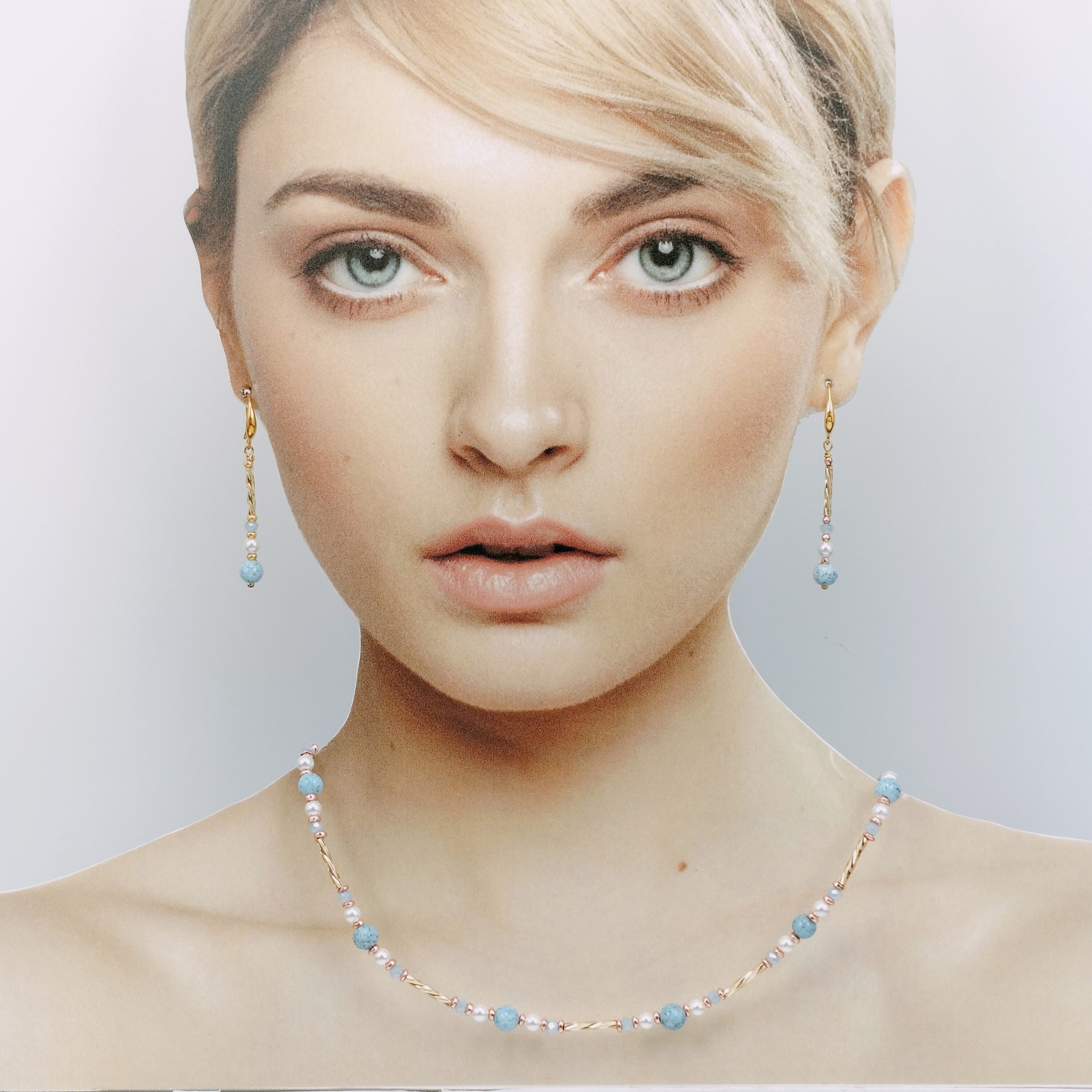 orecchini tubetti murano celeste