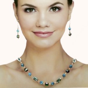 collana rombi ematite agate cristallizzate blu
