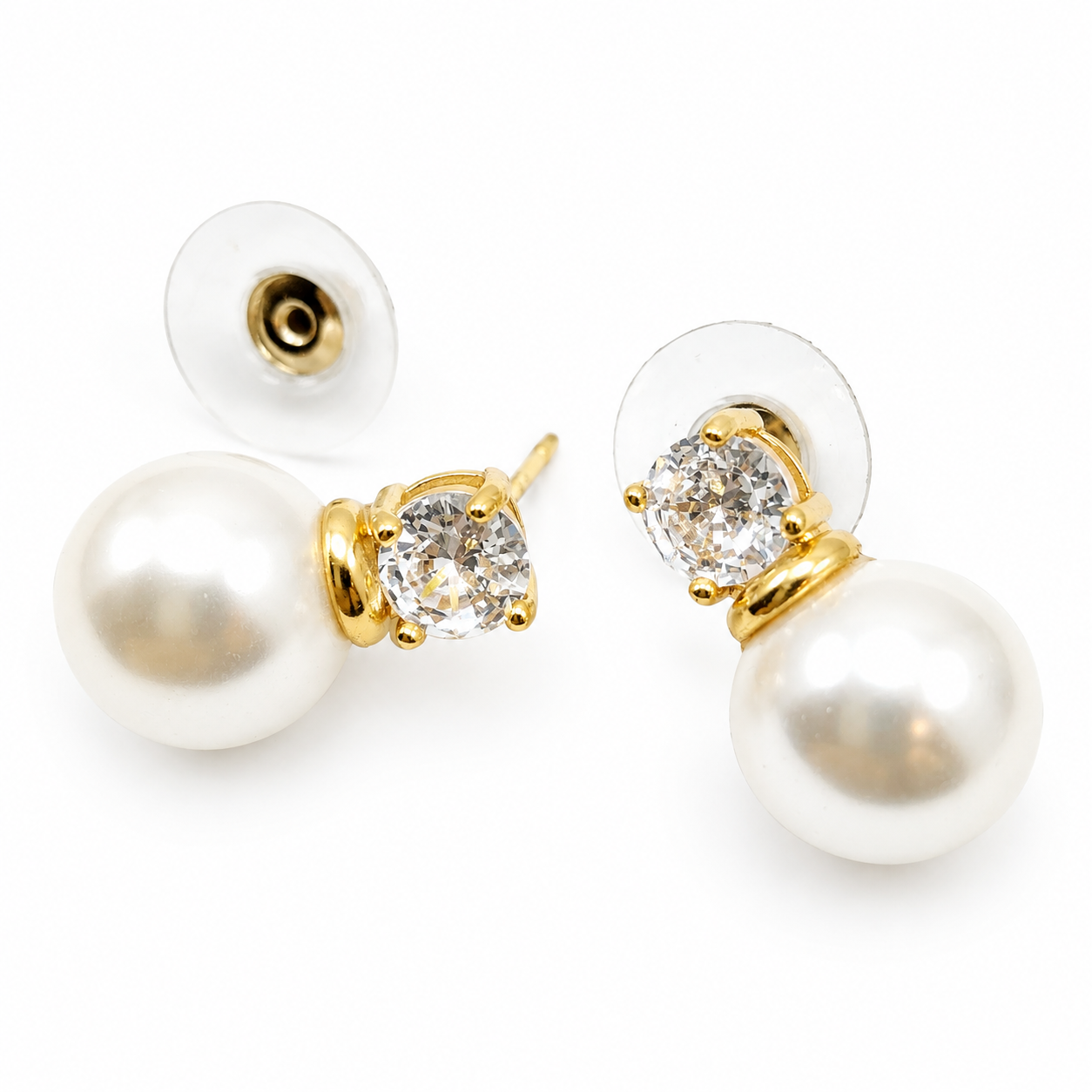 ORECCHINI PERNO ZIRCONE PERLA DI GUSCIO 12MM ORECCHINI PERNO ZIRCONE PERLA DI GUSCIO 12MM