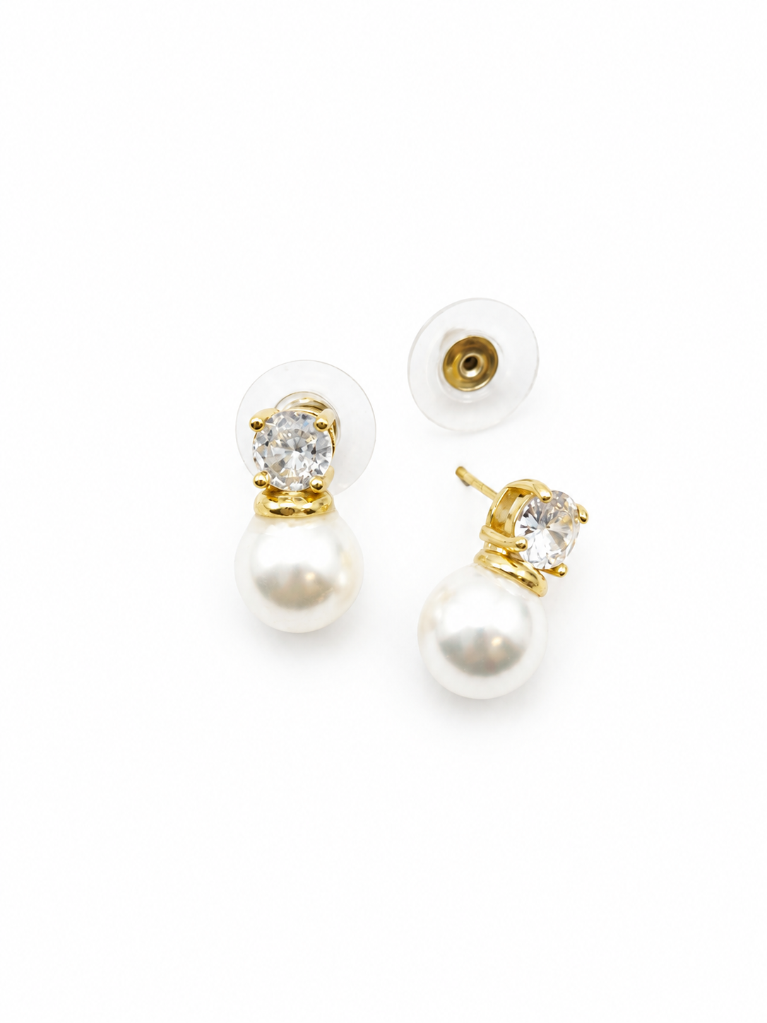 ORECCHINI PERNO ZIRCONE PERLA DI GUSCIO 10MM ORECCHINI PERNO ZIRCONE PERLA DI GUSCIO 10MM