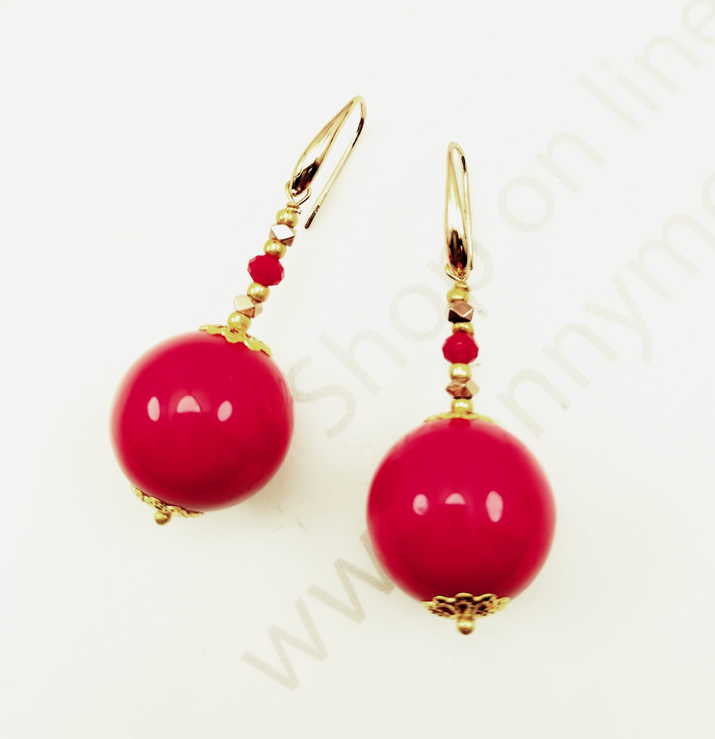 orecchini in lega orafa dorata boule resinplex rosso